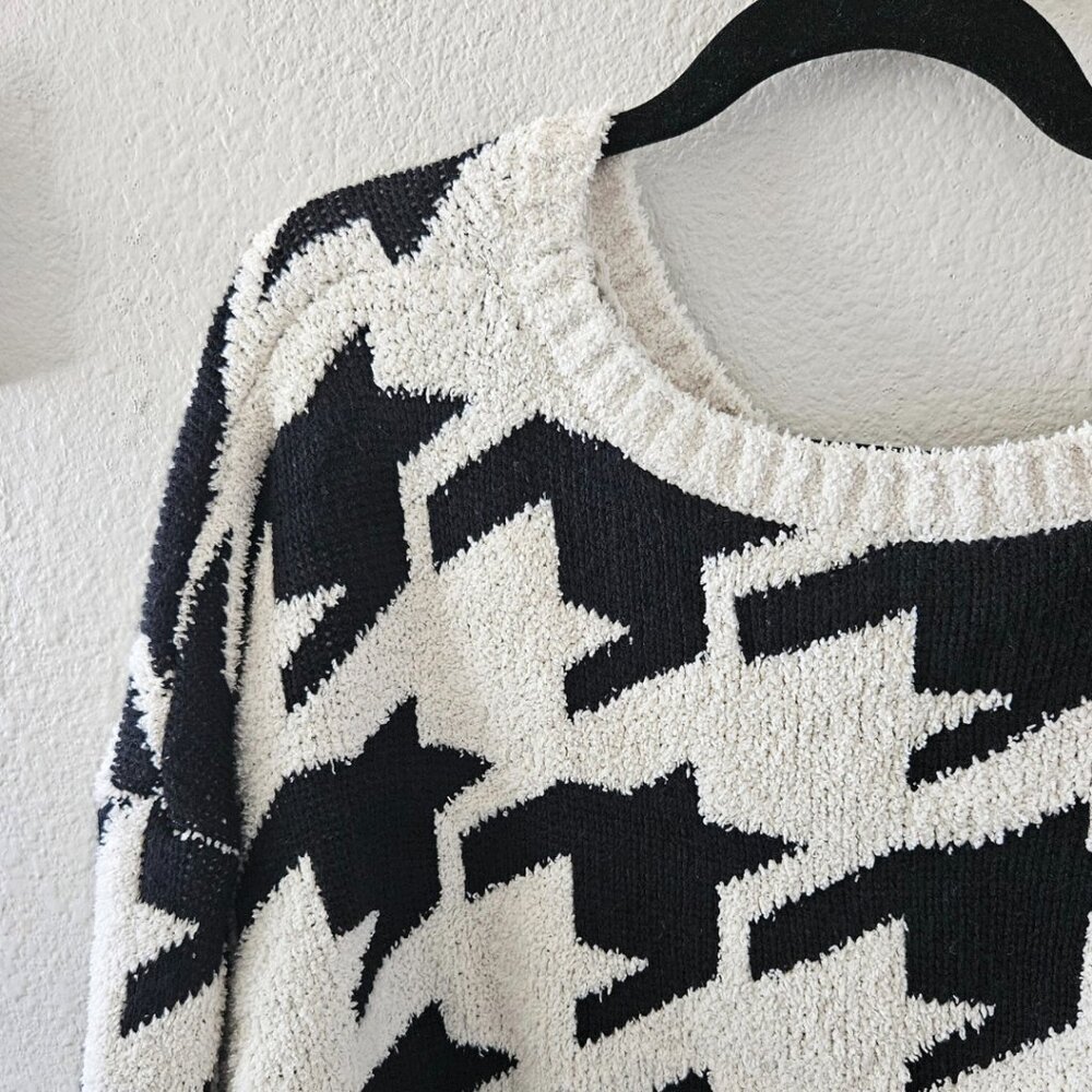 Plus Size Houndstooth Oversized Sweater Studio B Size 3X
